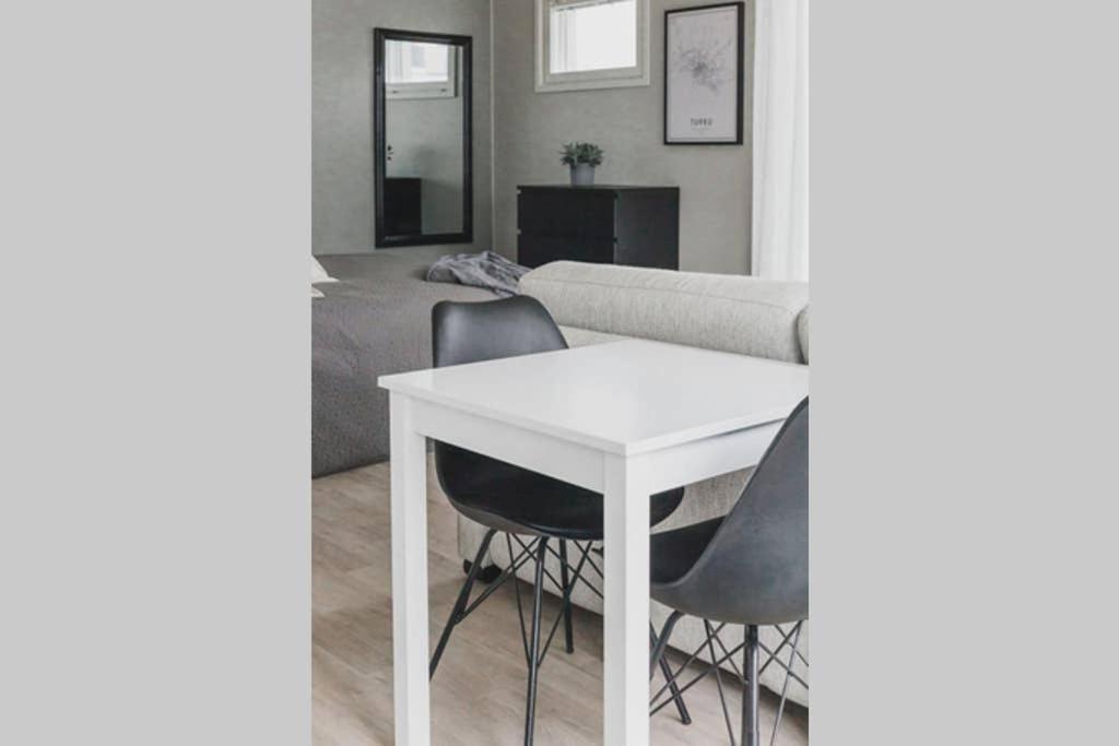 Beautiful New Studio Apartment Nearby The Center Турку Екстериор снимка